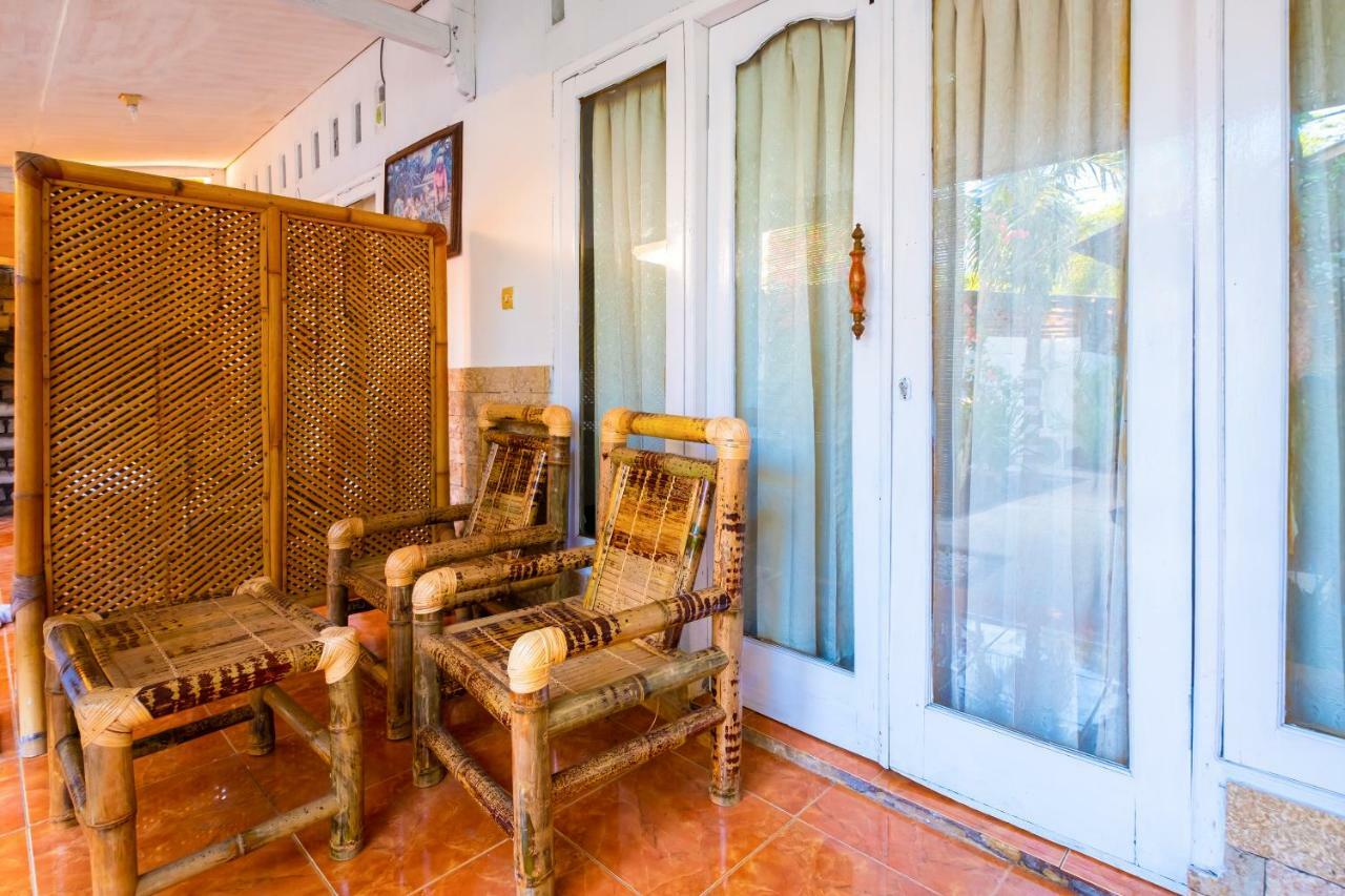 Oyo 1373 Chili Gili Hotel Quần đảo Gili Ngoại thất bức ảnh
