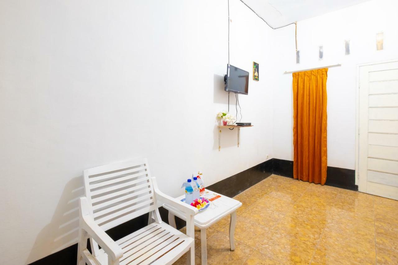 Oyo 1373 Chili Gili Hotel Quần đảo Gili Ngoại thất bức ảnh