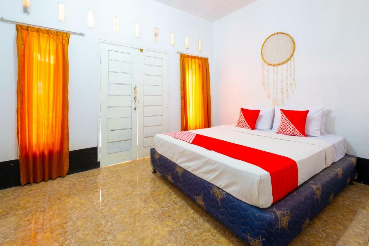 Oyo 1373 Chili Gili Hotel Quần đảo Gili Ngoại thất bức ảnh